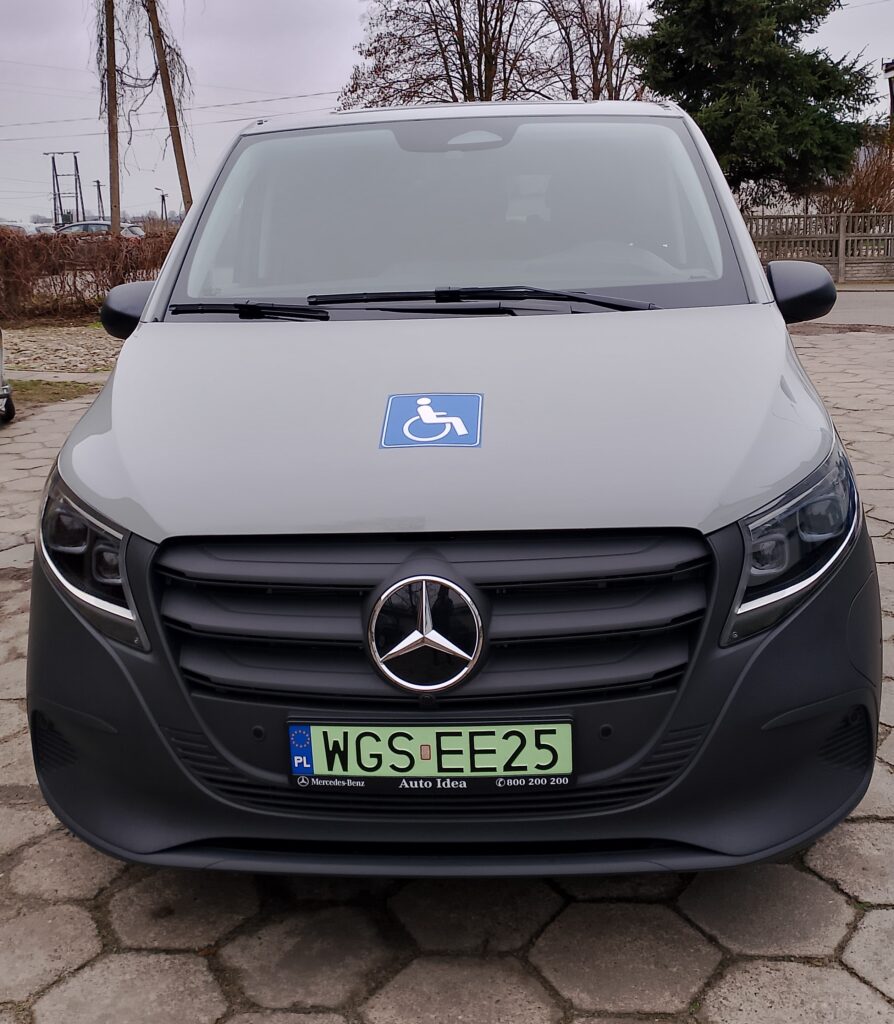 Pozyskany samochód elektryczny Mercedes e-Vito